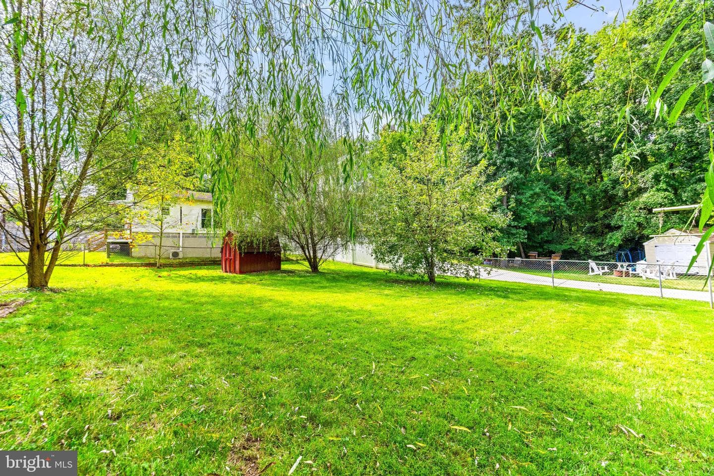 307 Norman Avenue photo 34