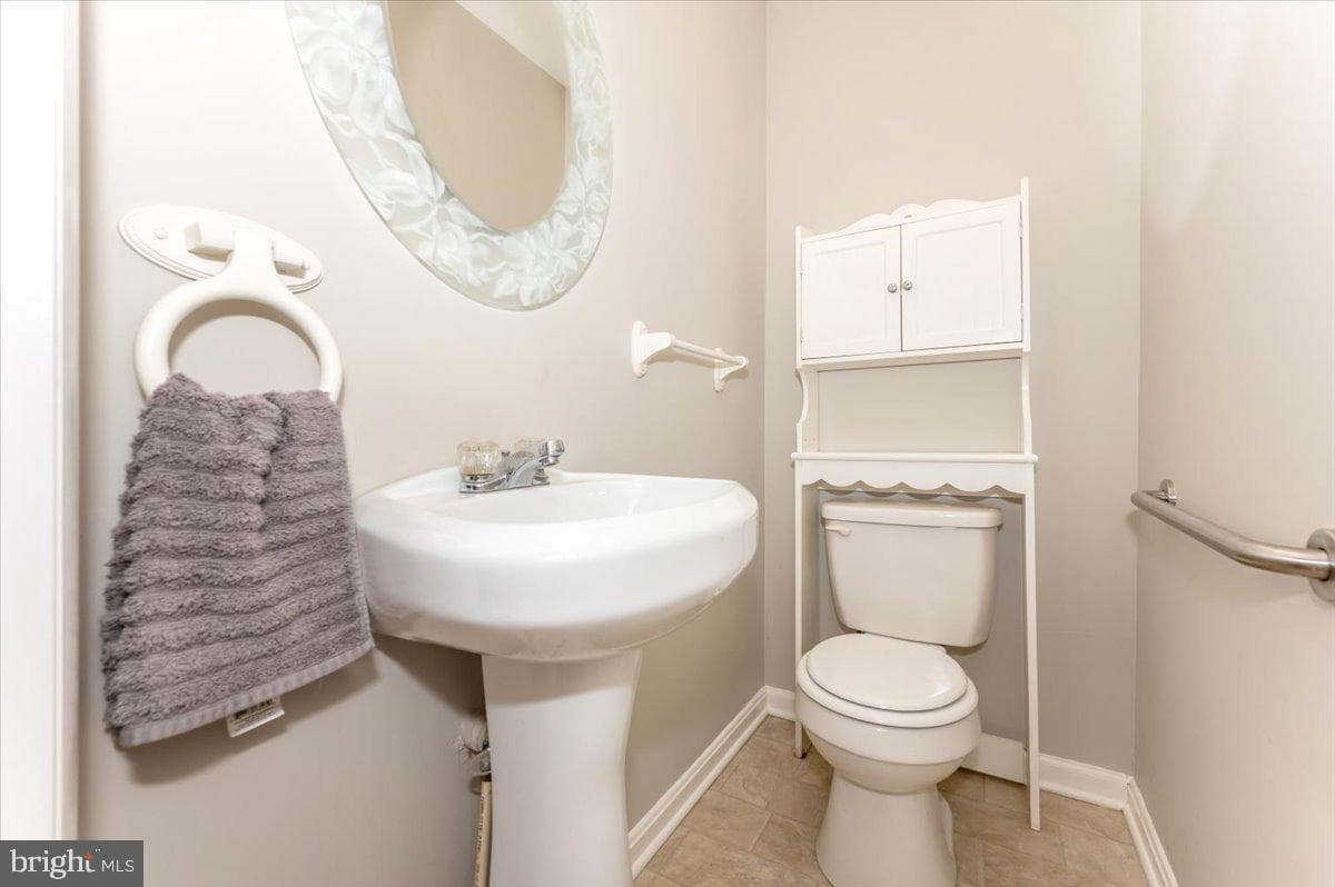 8109 Beverly Road photo 17