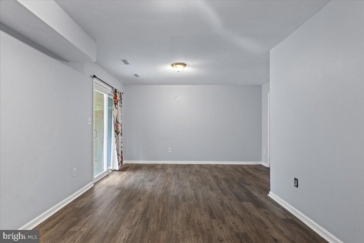 1305 Riverwood Way #322 photo 31