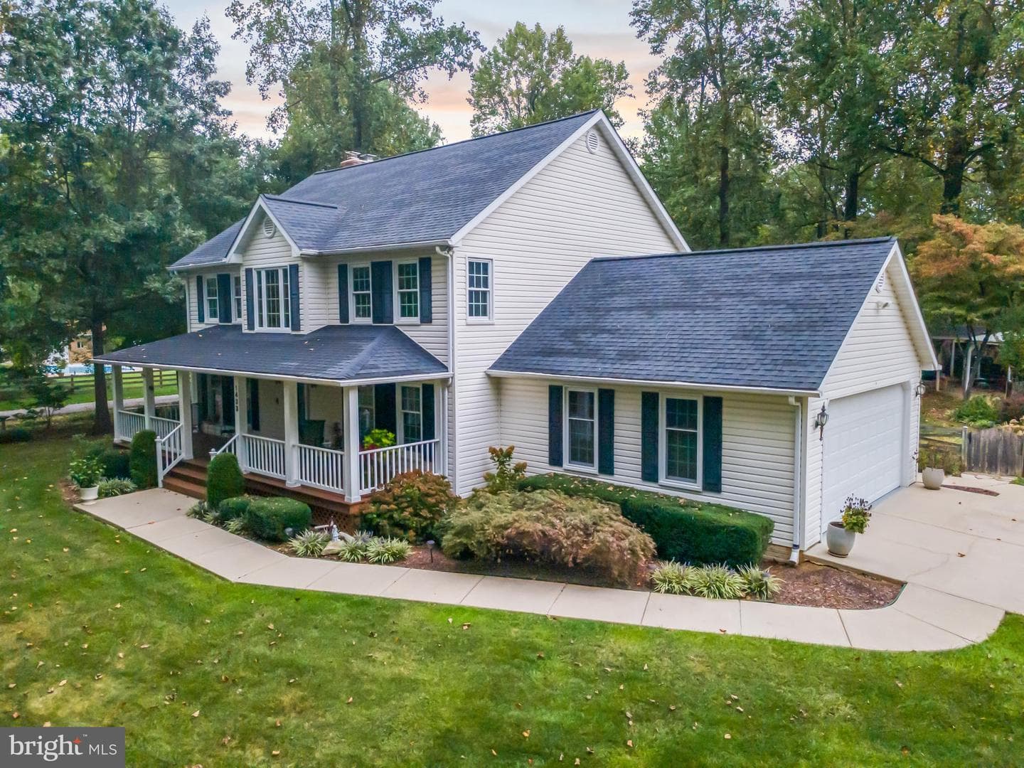 1433 Gilbert Road photo 3