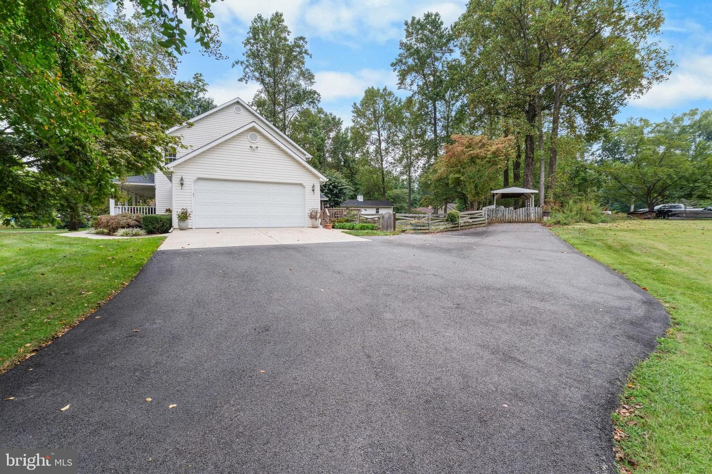 1433 Gilbert Road photo 47
