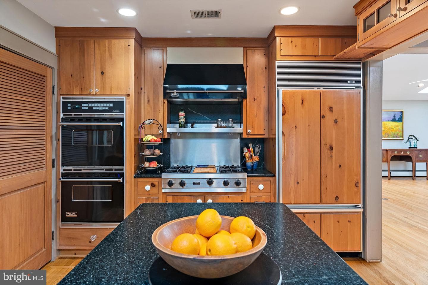 214 Wardour Drive photo 6