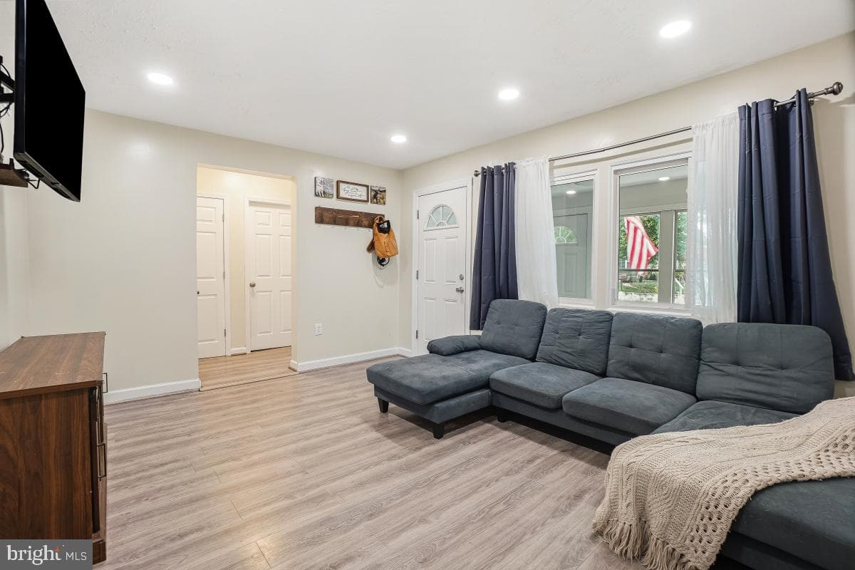 32 1st Avenue photo 12