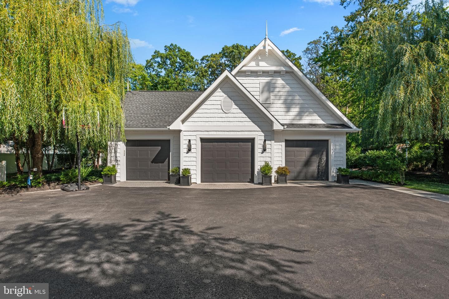 4750 Frederick Avenue photo 13
