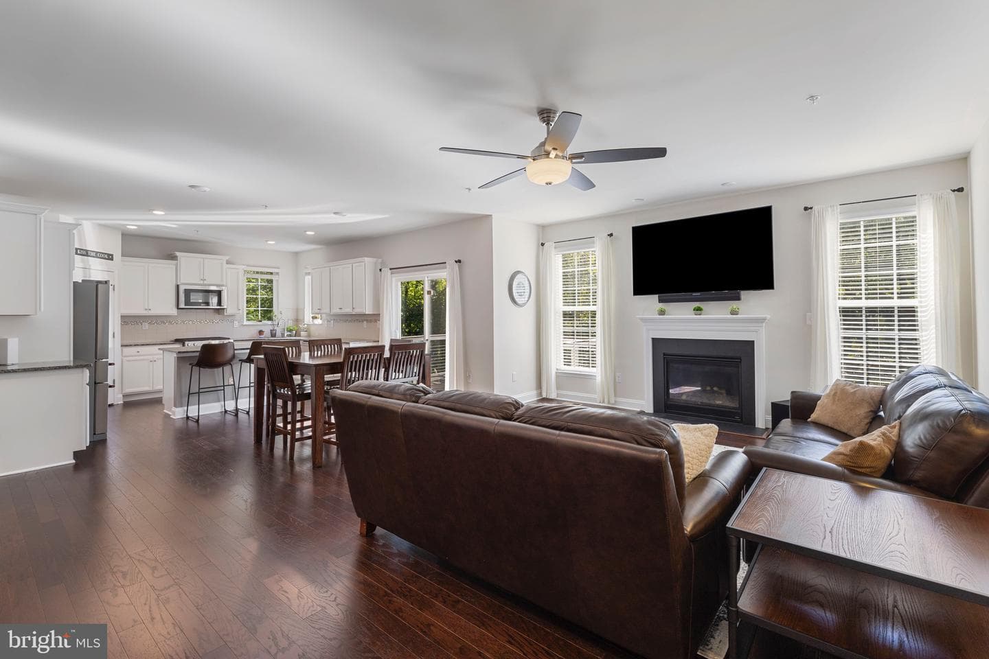 1426 Silver Oak Lane photo 8