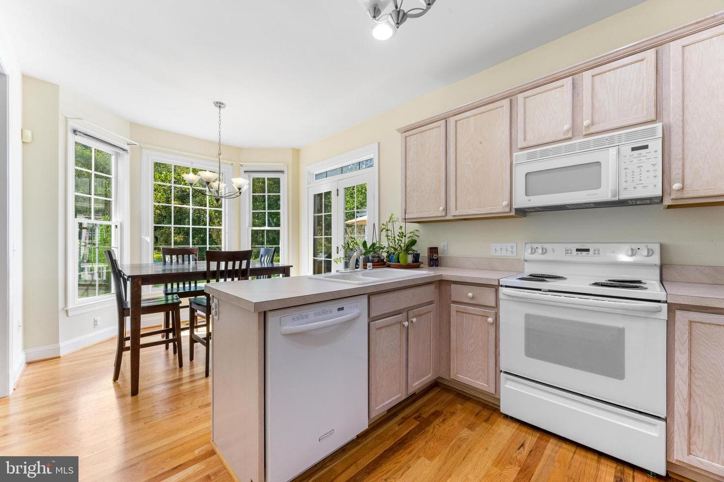 110 Longfellow Drive photo 51