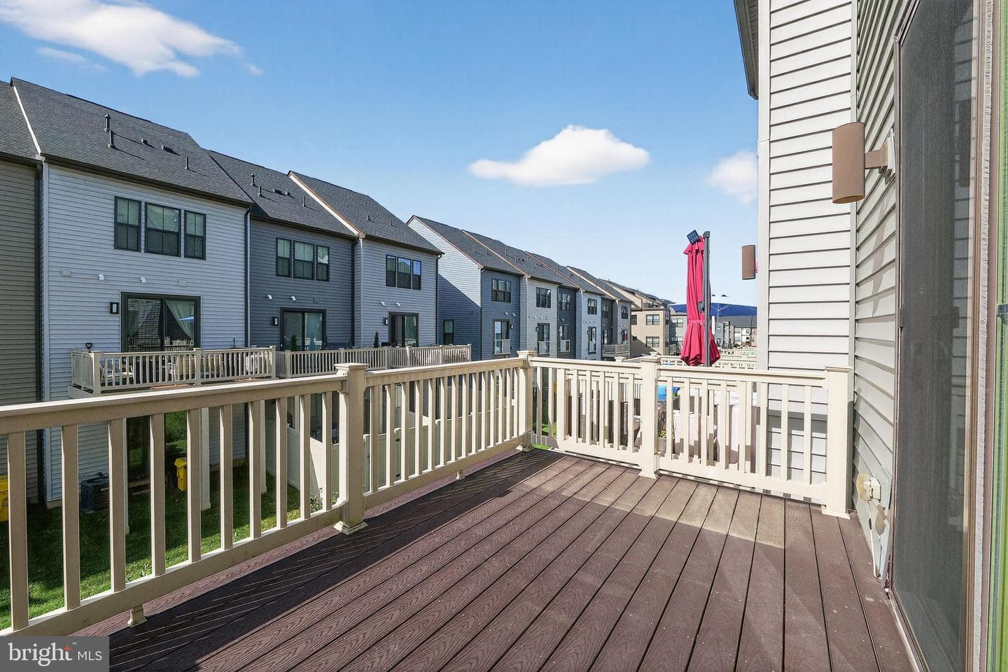 545 Levanna photo 32