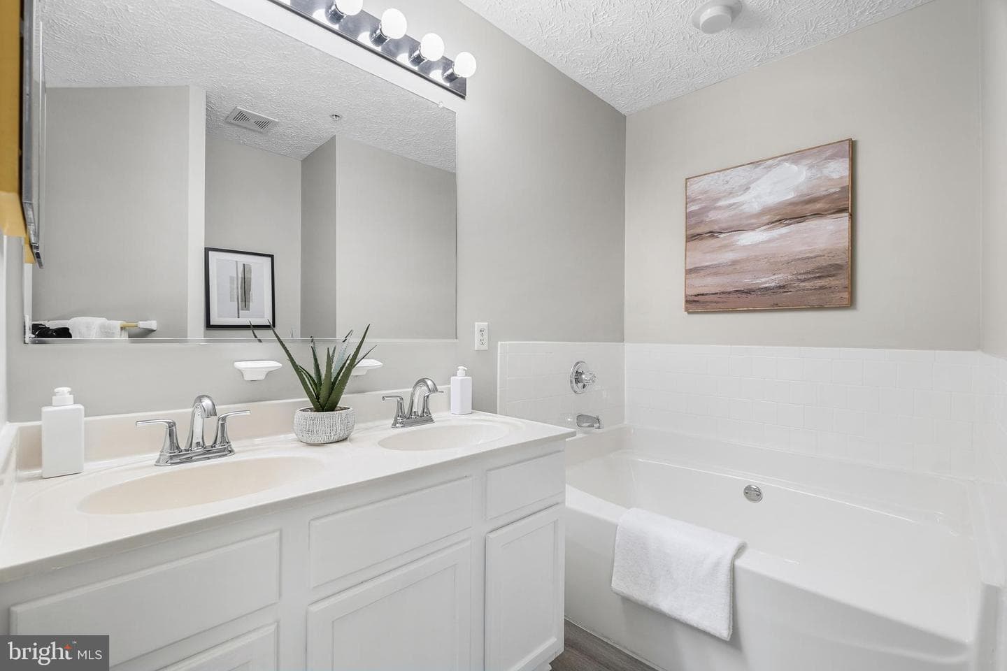 10 Ironstone Court photo 24