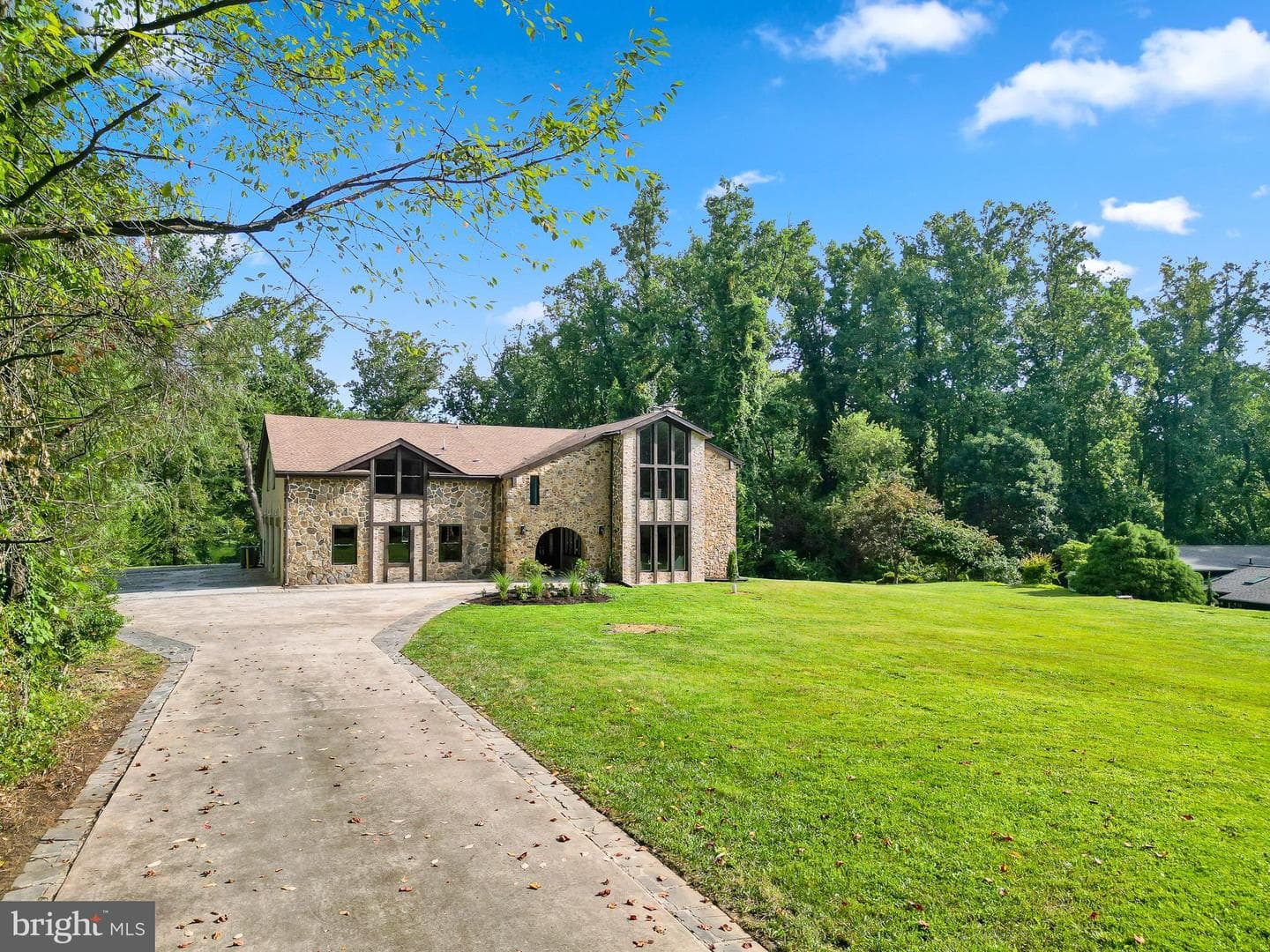 522 Epping Forest Road photo 5