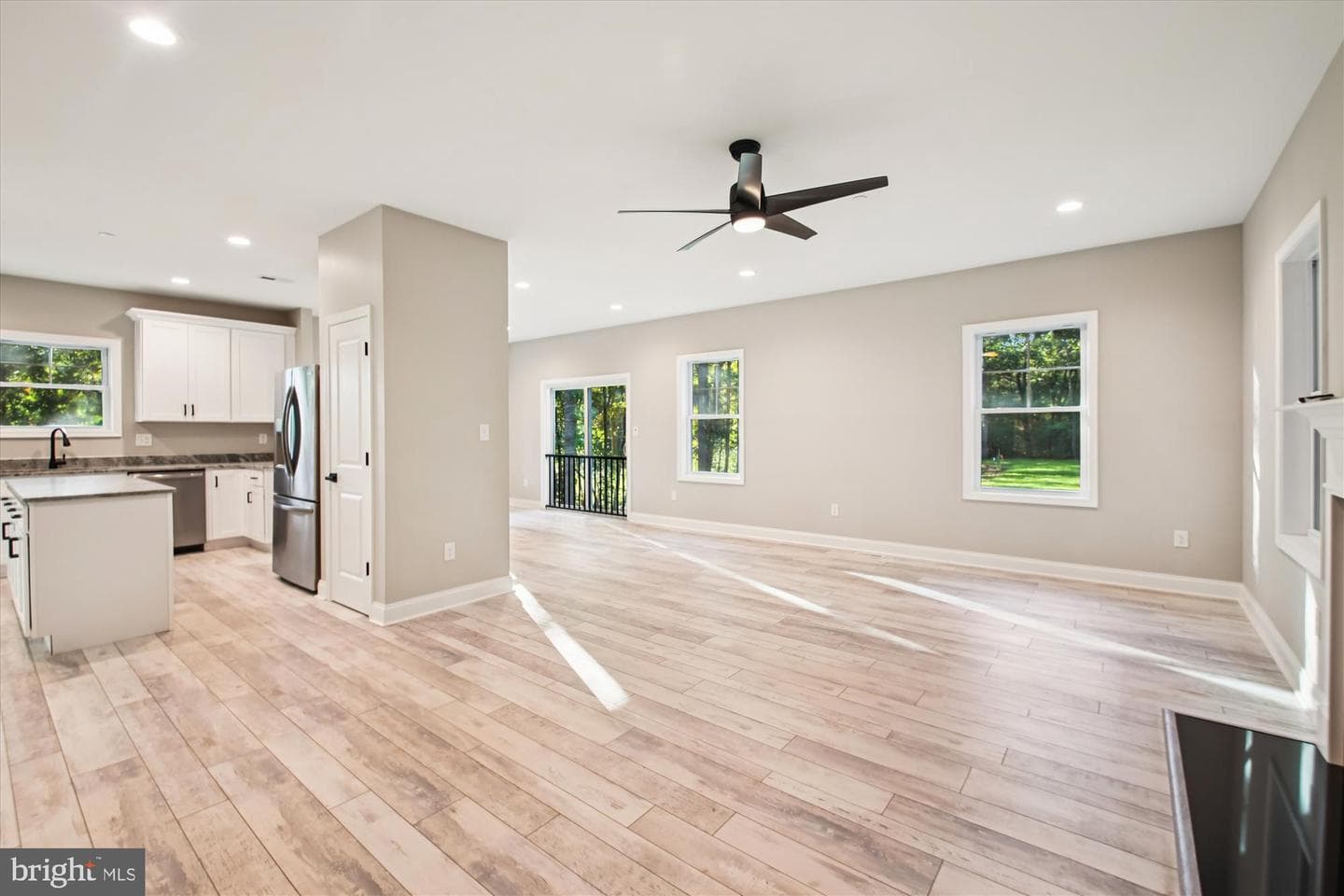 1865 Cedar Drive photo 6