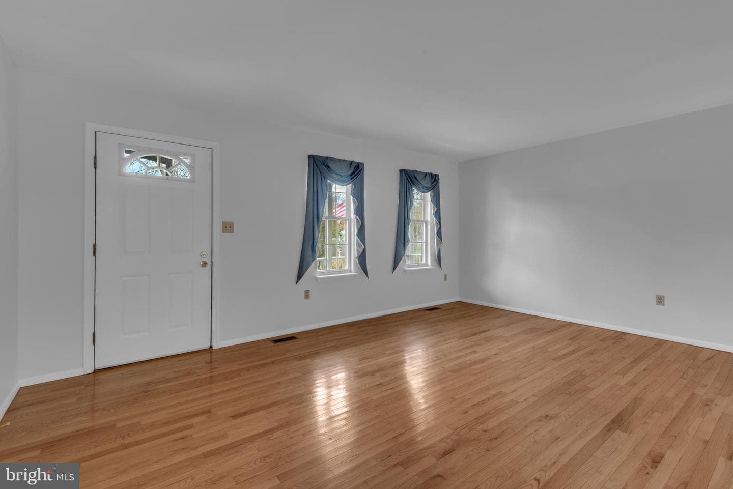 7991 Pauls Drive photo 16