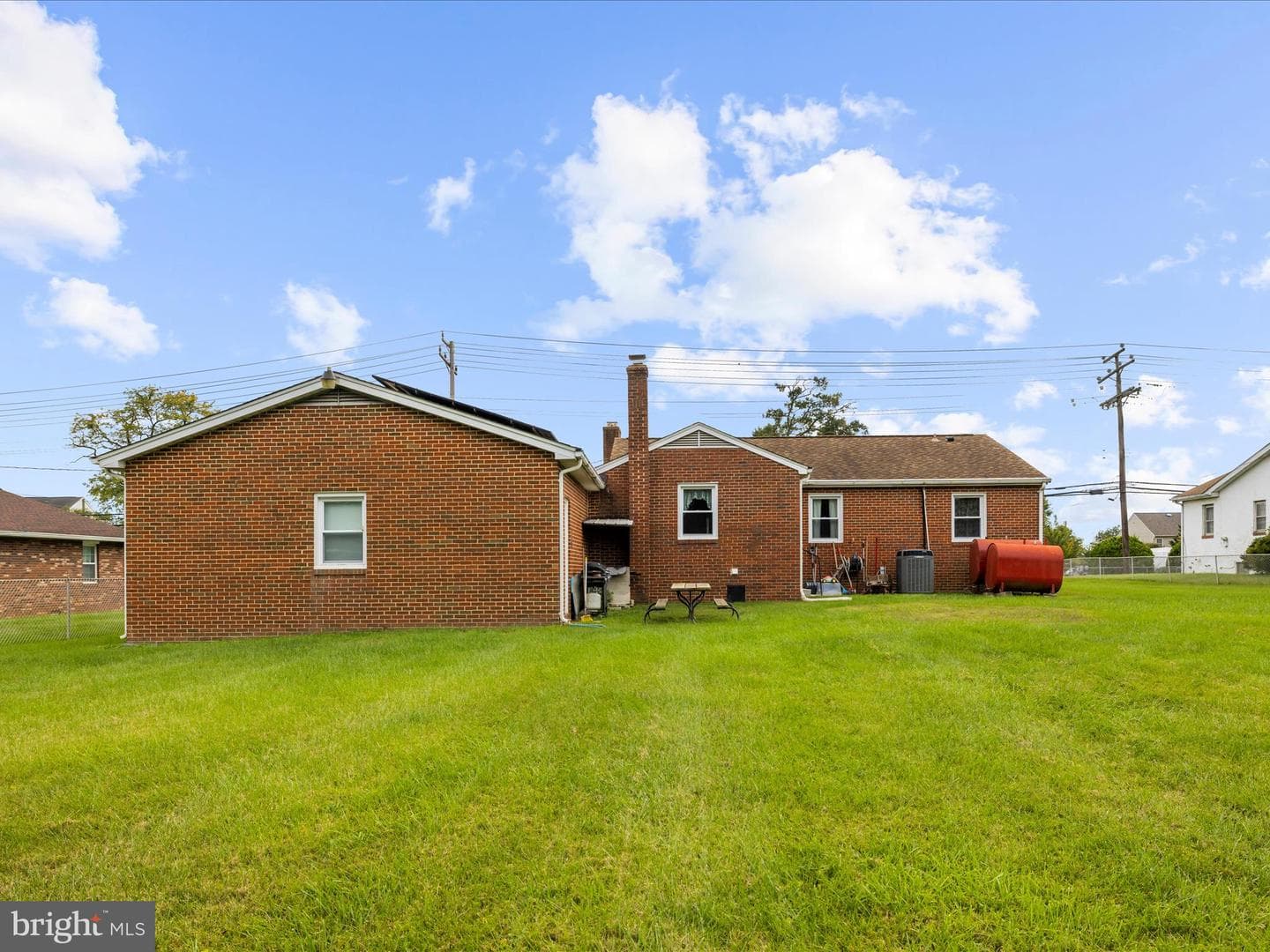 904 Hammonds Lane photo 29
