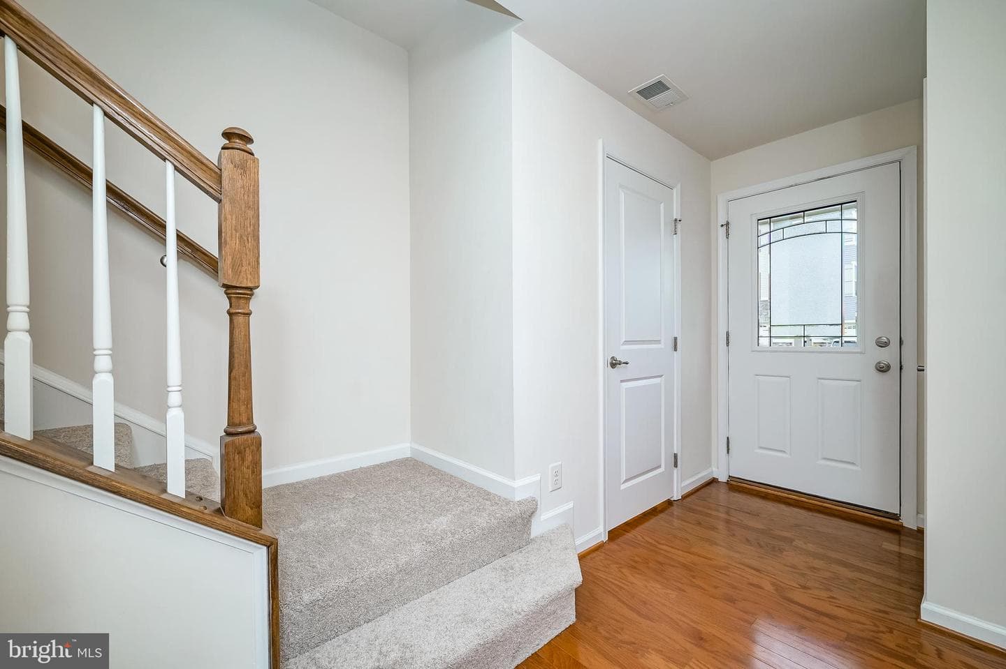 613 Foxwood Drive photo 4