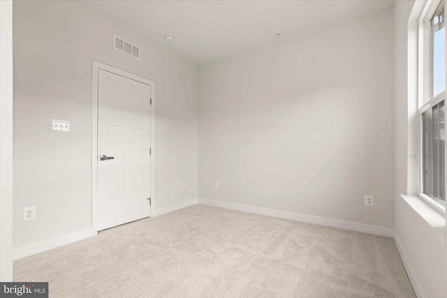 538 Levanna Lane photo 21