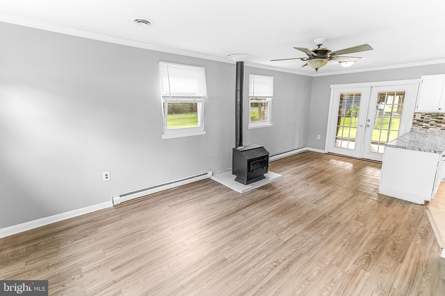 4738 Washington Avenue photo 16