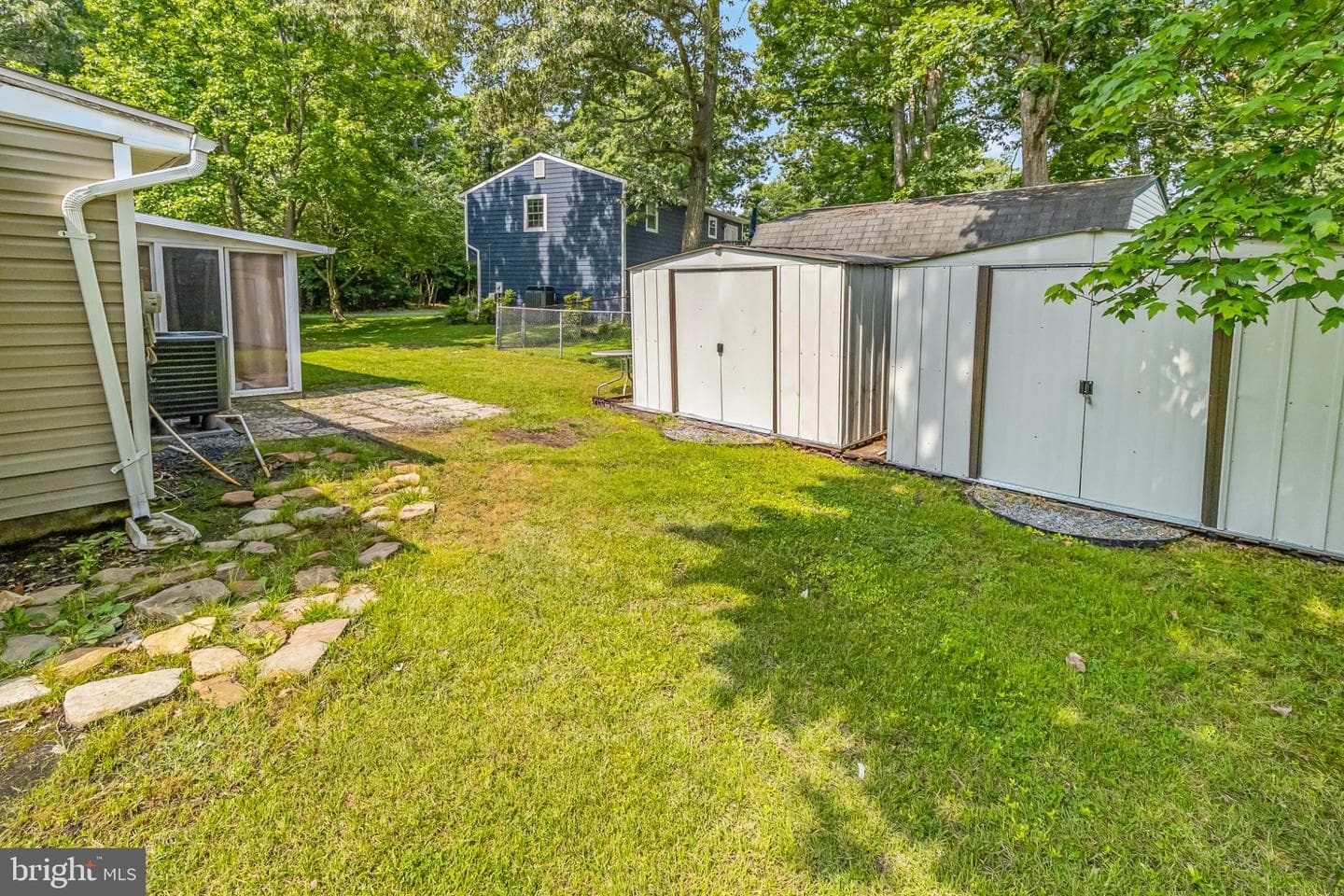 4738 Washington Avenue photo 8