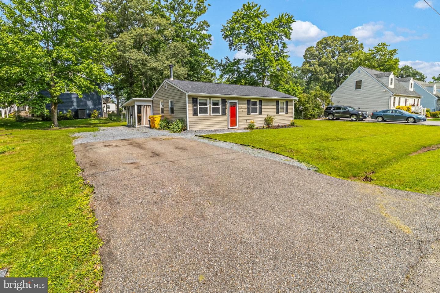 4738 Washington Avenue photo 9