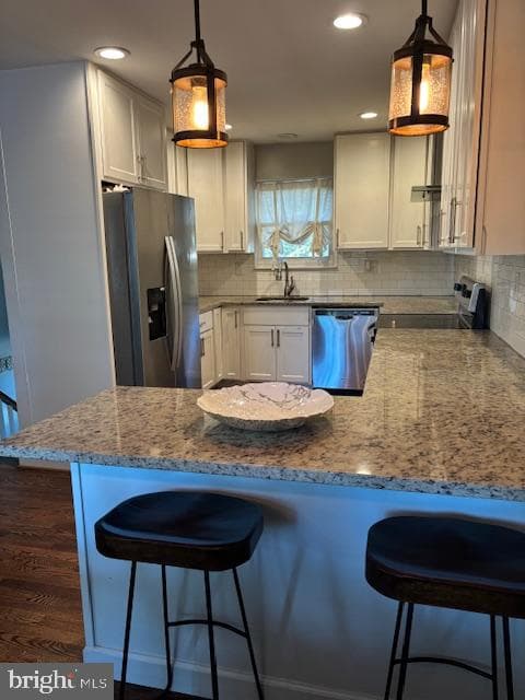 765 Whitneys Landing Drive photo 3