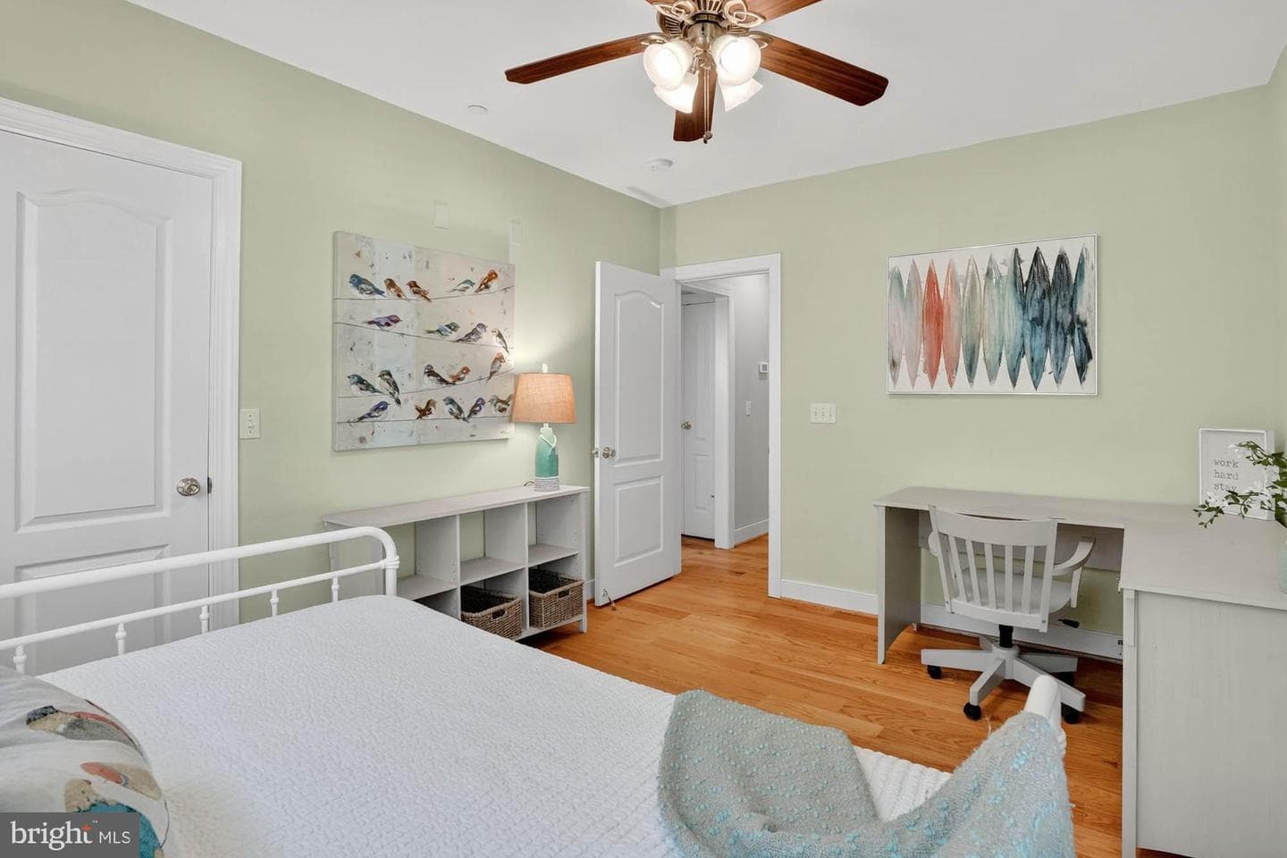 215 Chester Avenue photo 15