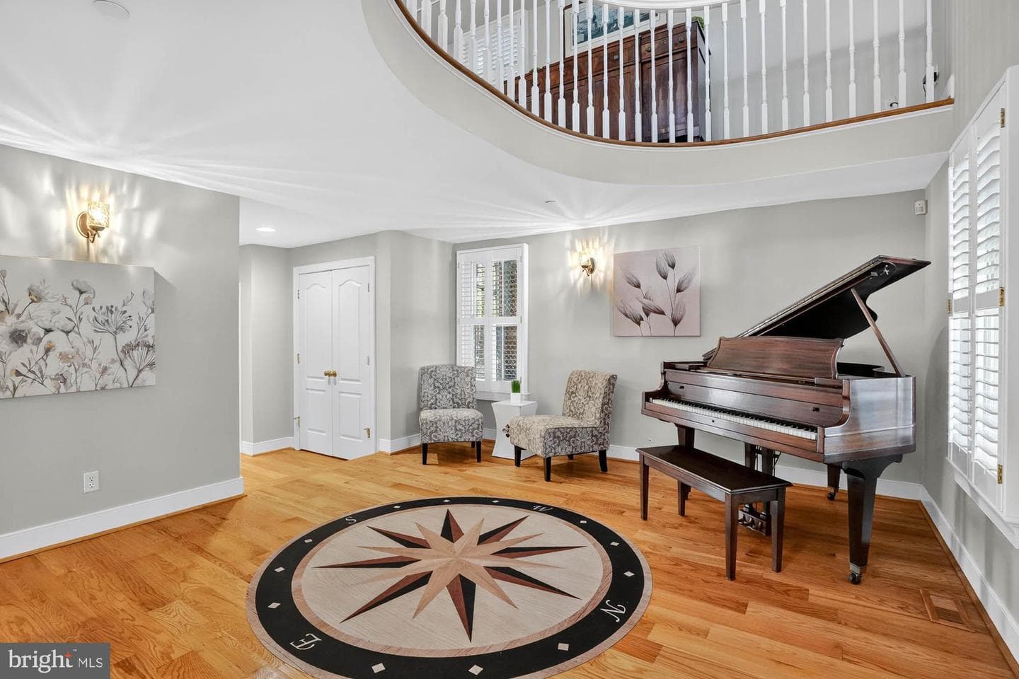 215 Chester Avenue photo 9