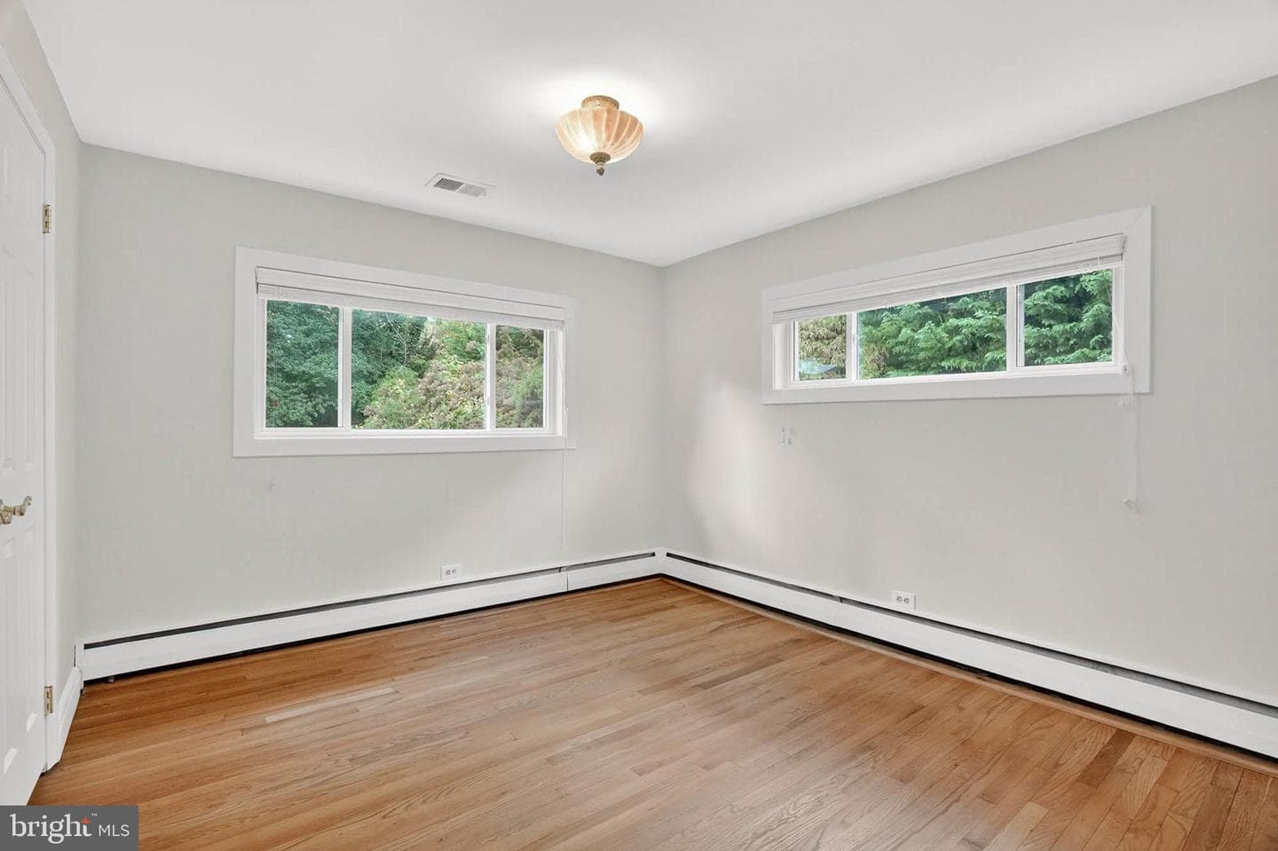 105 Giddings Avenue photo 34
