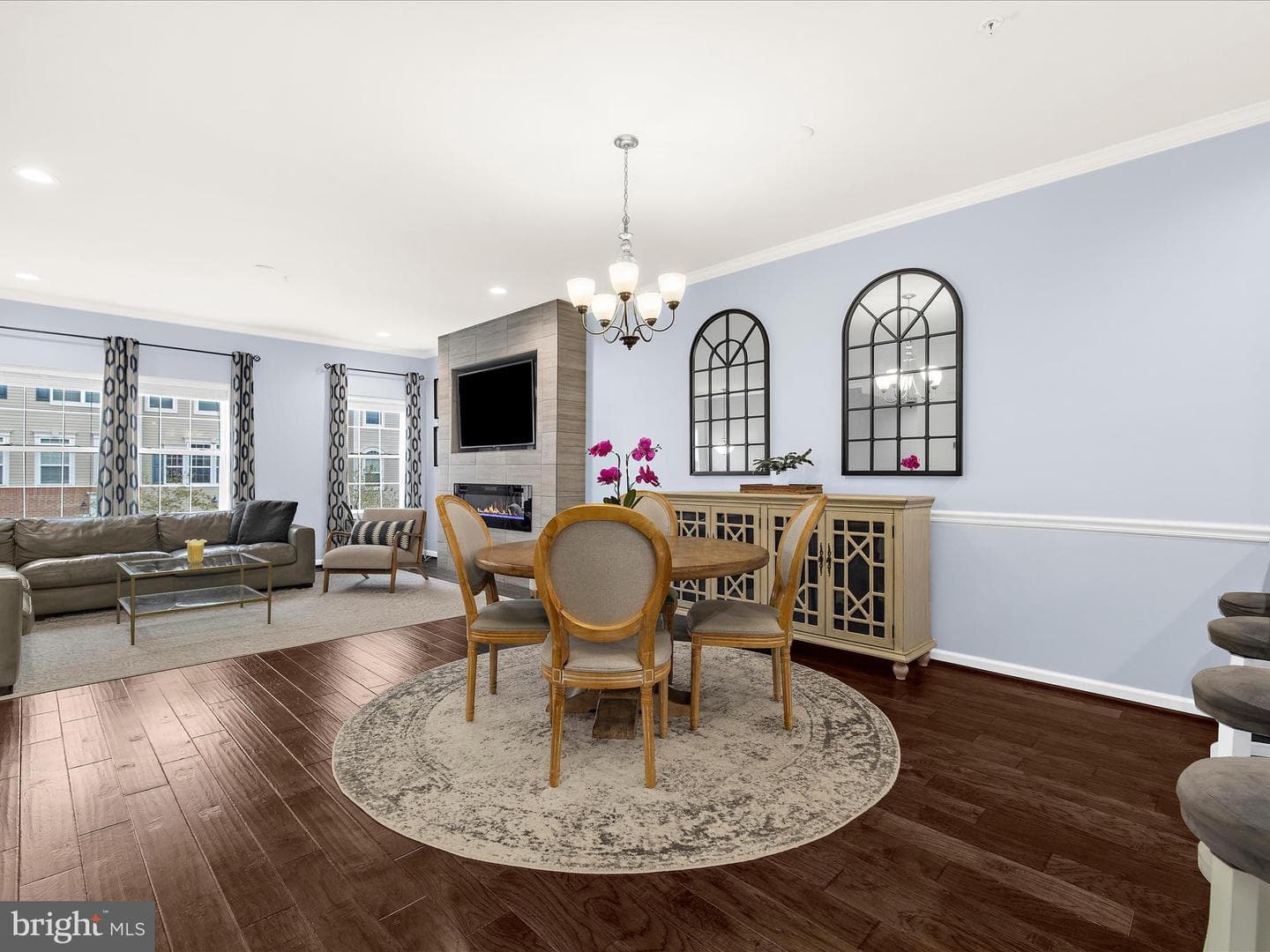 1008 Red Clover Road photo 2