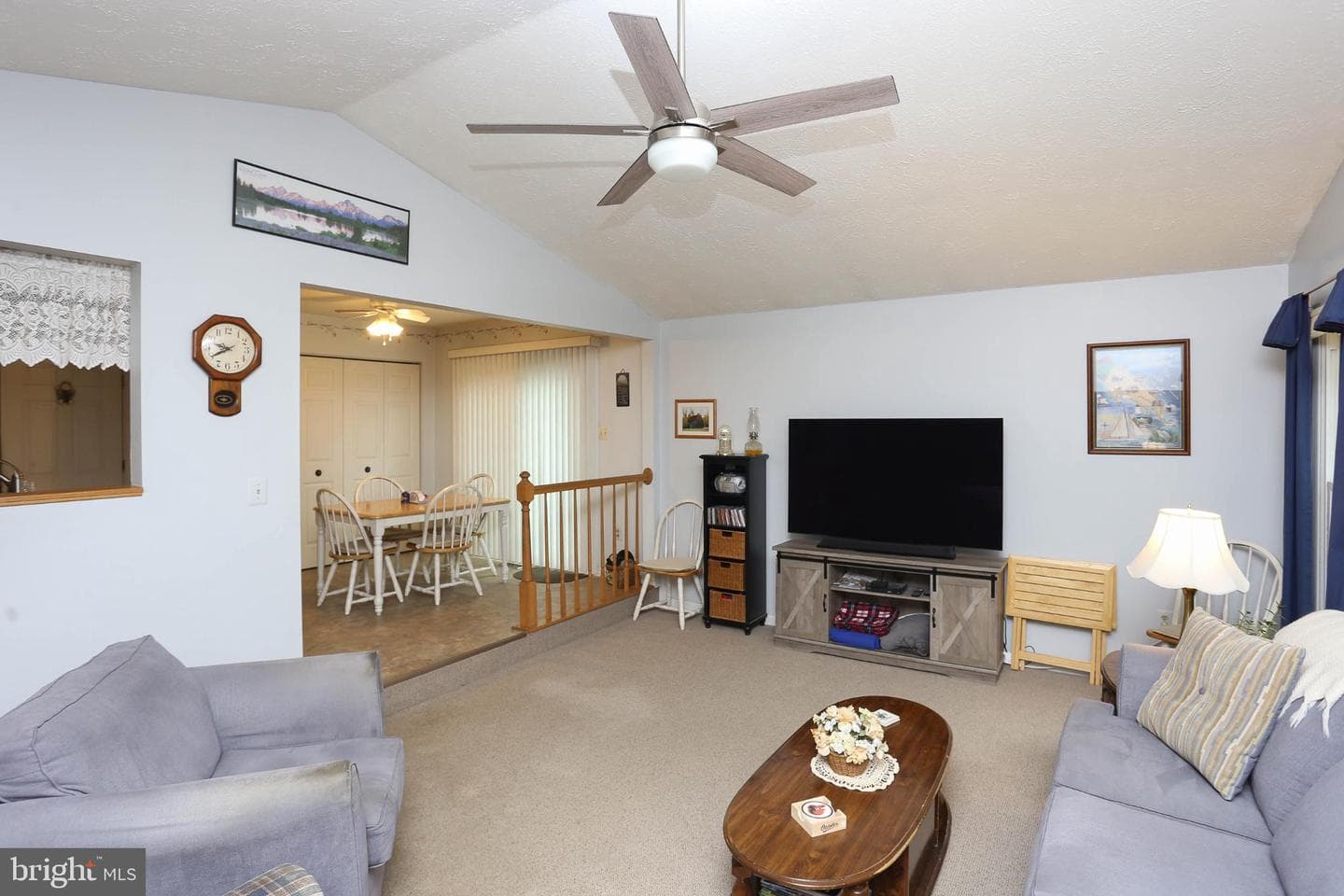 758 Sunnyfield Lane photo 12