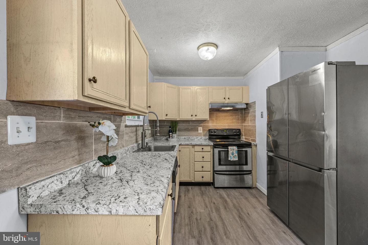 7985 Scotts Manor Court photo 7