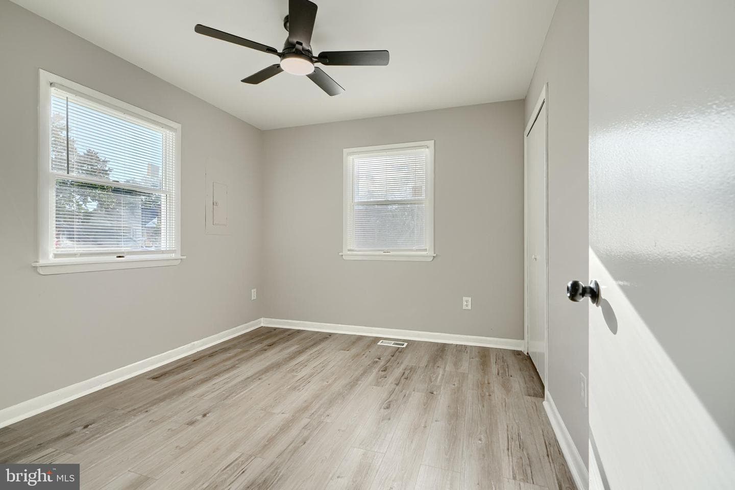 301 Newfield Road photo 20