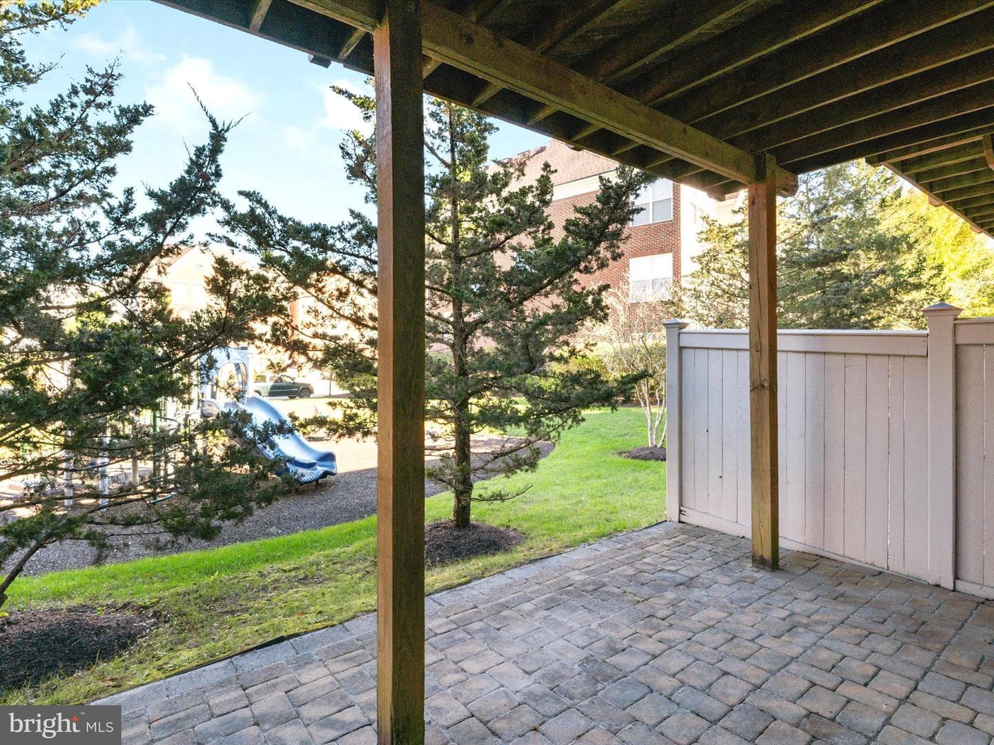 223 Galewood Drive photo 39