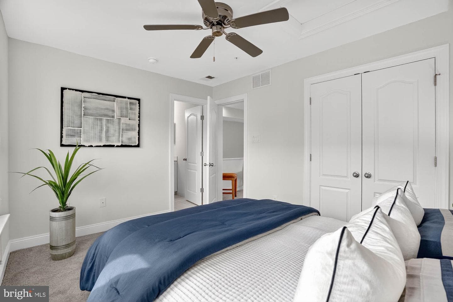 606 James Walker Place photo 40