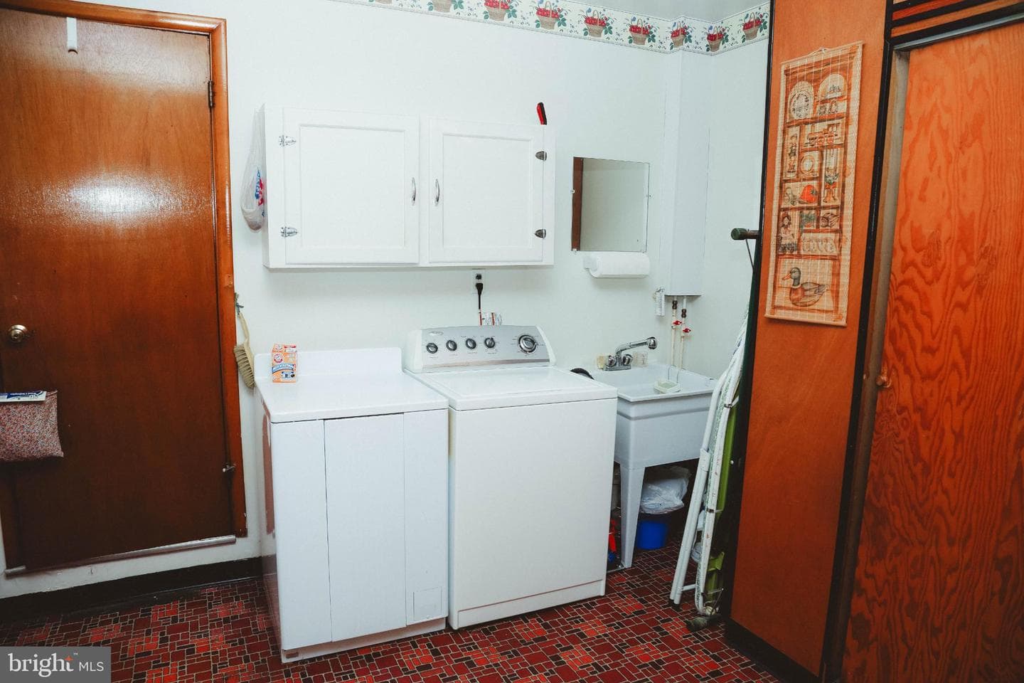 8413 Bedford Road photo 27