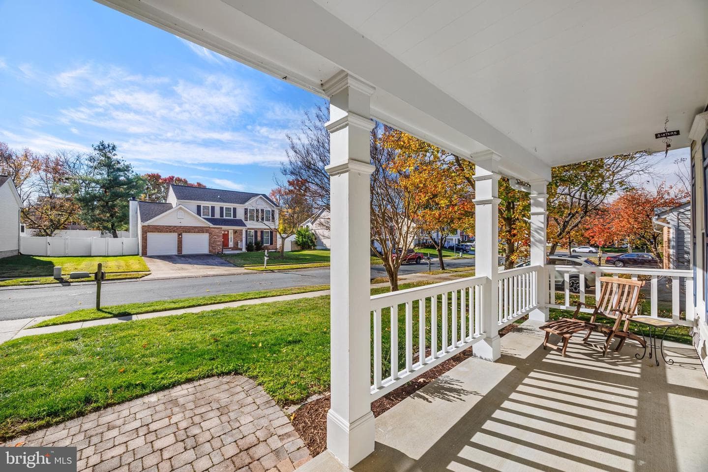 7806 Golden Pine Circle photo 2