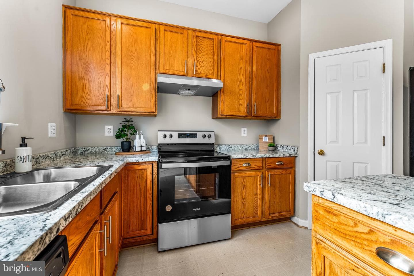 3321 Yellow Flower Road photo 13