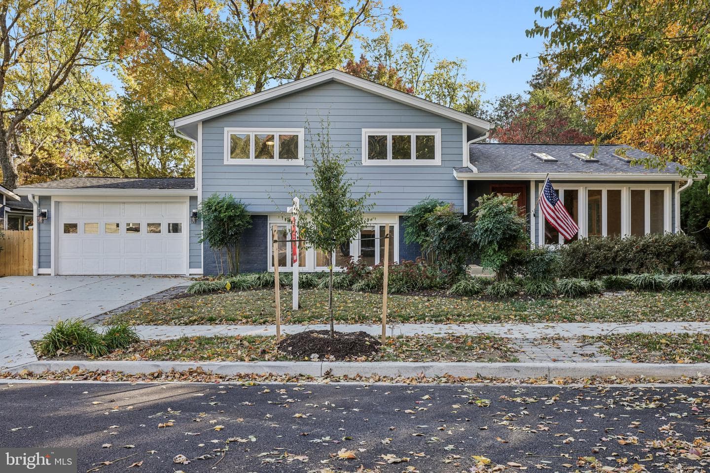 809 Pin Oak Road photo 1