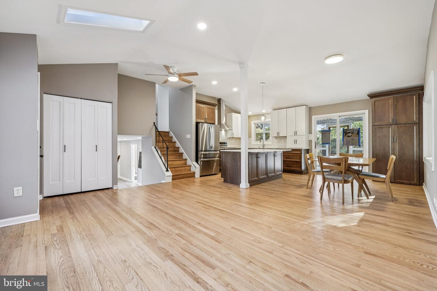 809 Pin Oak Road photo 8