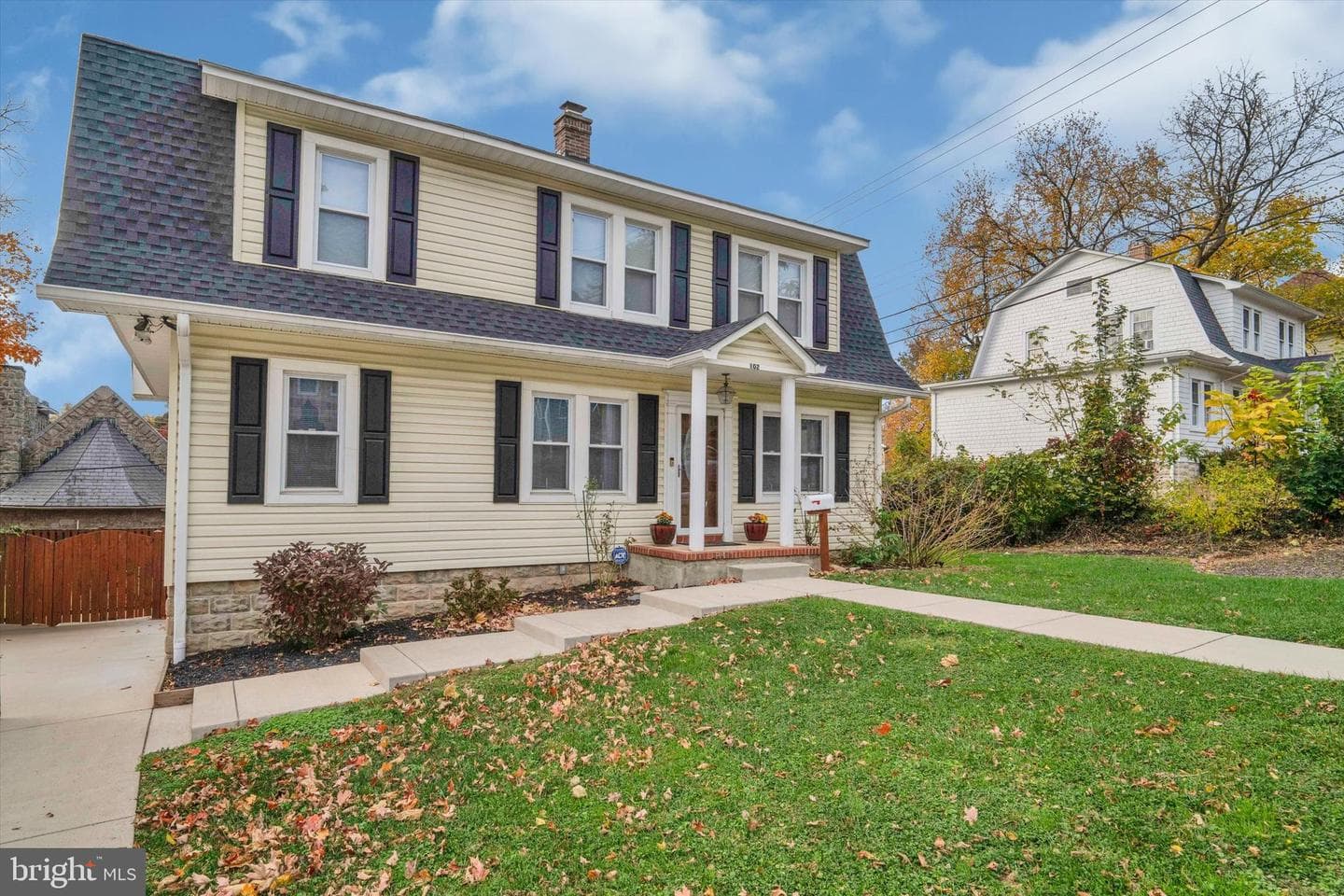 102 Catalpa Road photo 2