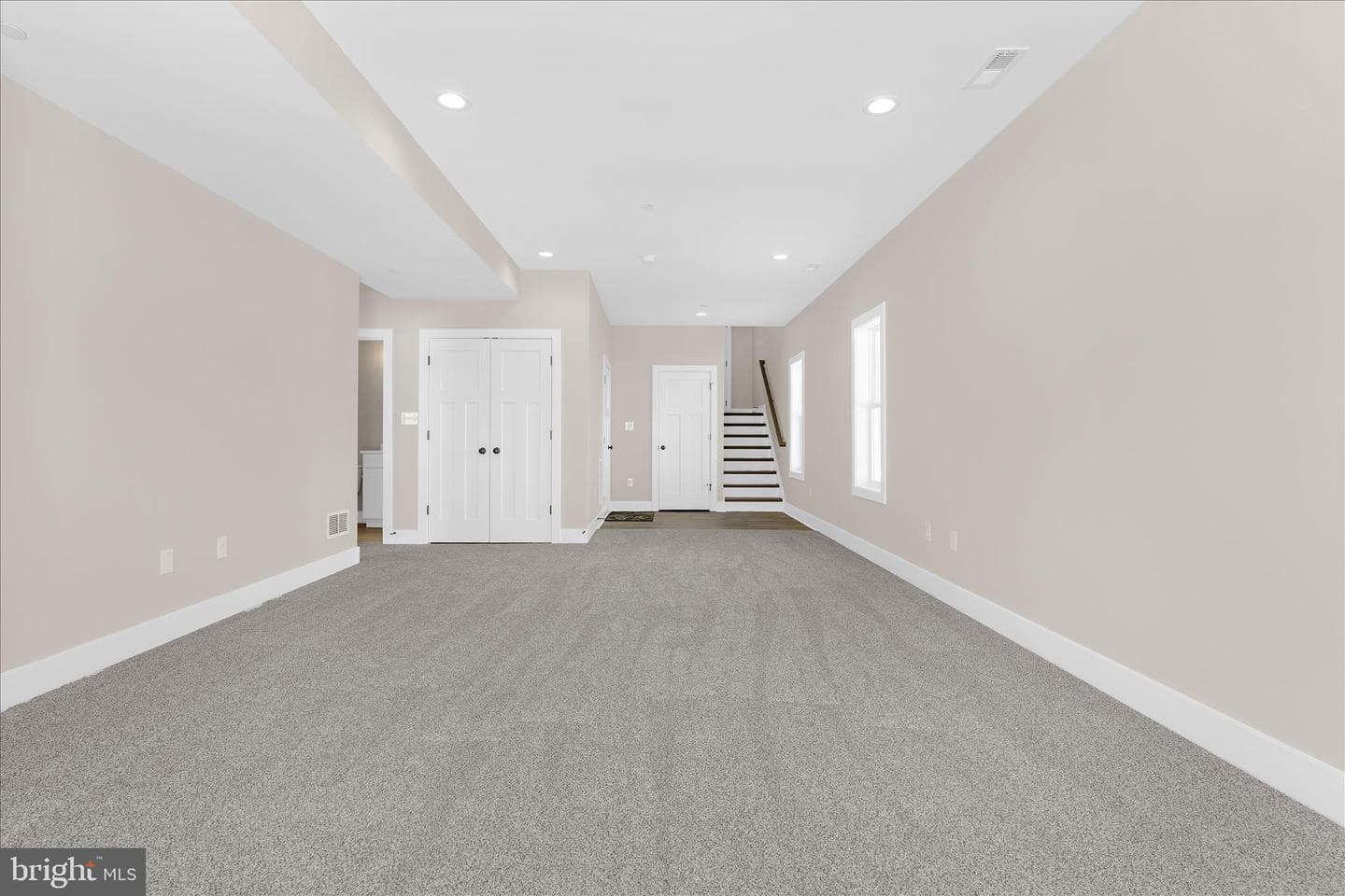 93 Edelton Avenue photo 29