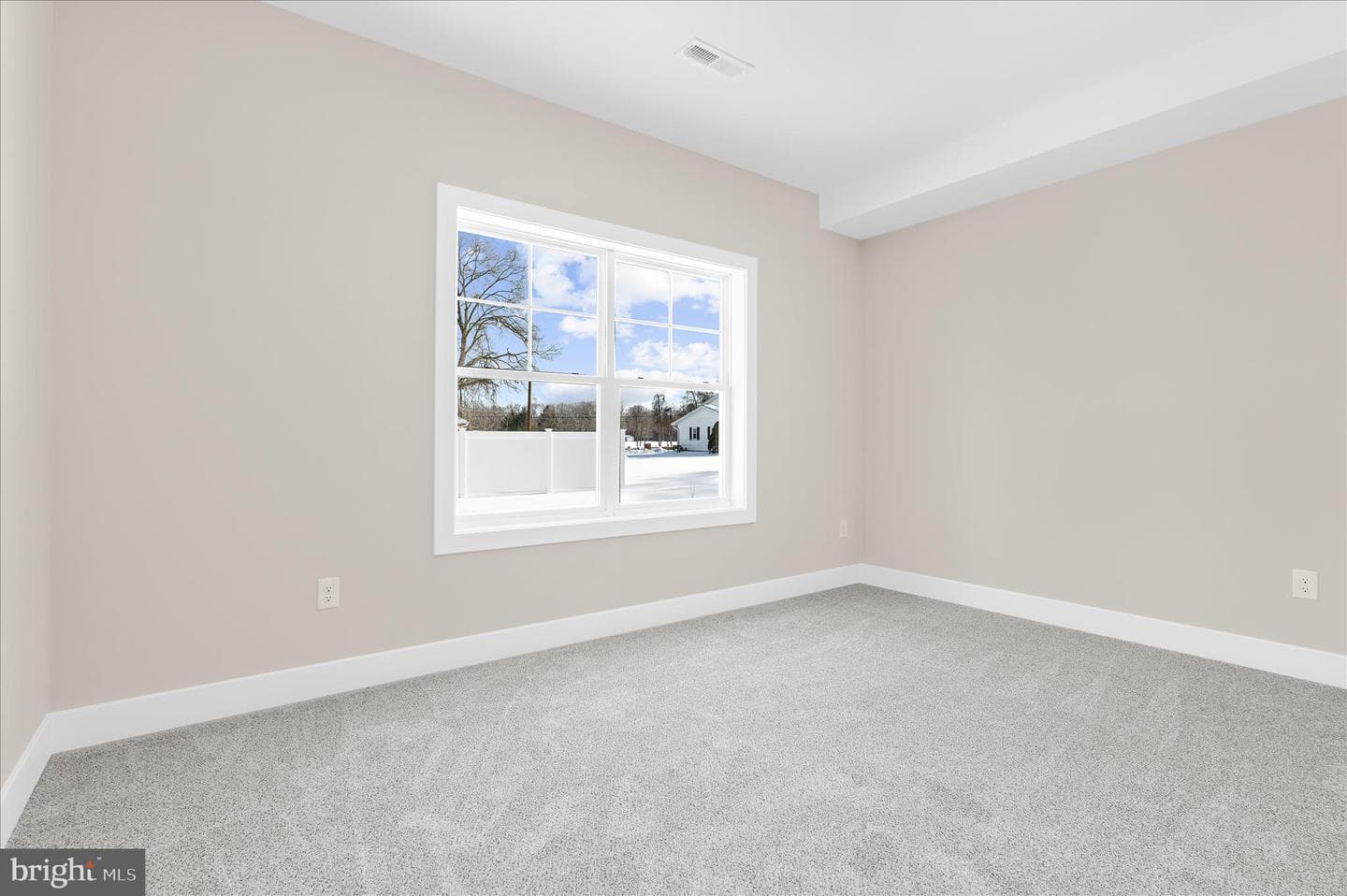 93 Edelton Avenue photo 32
