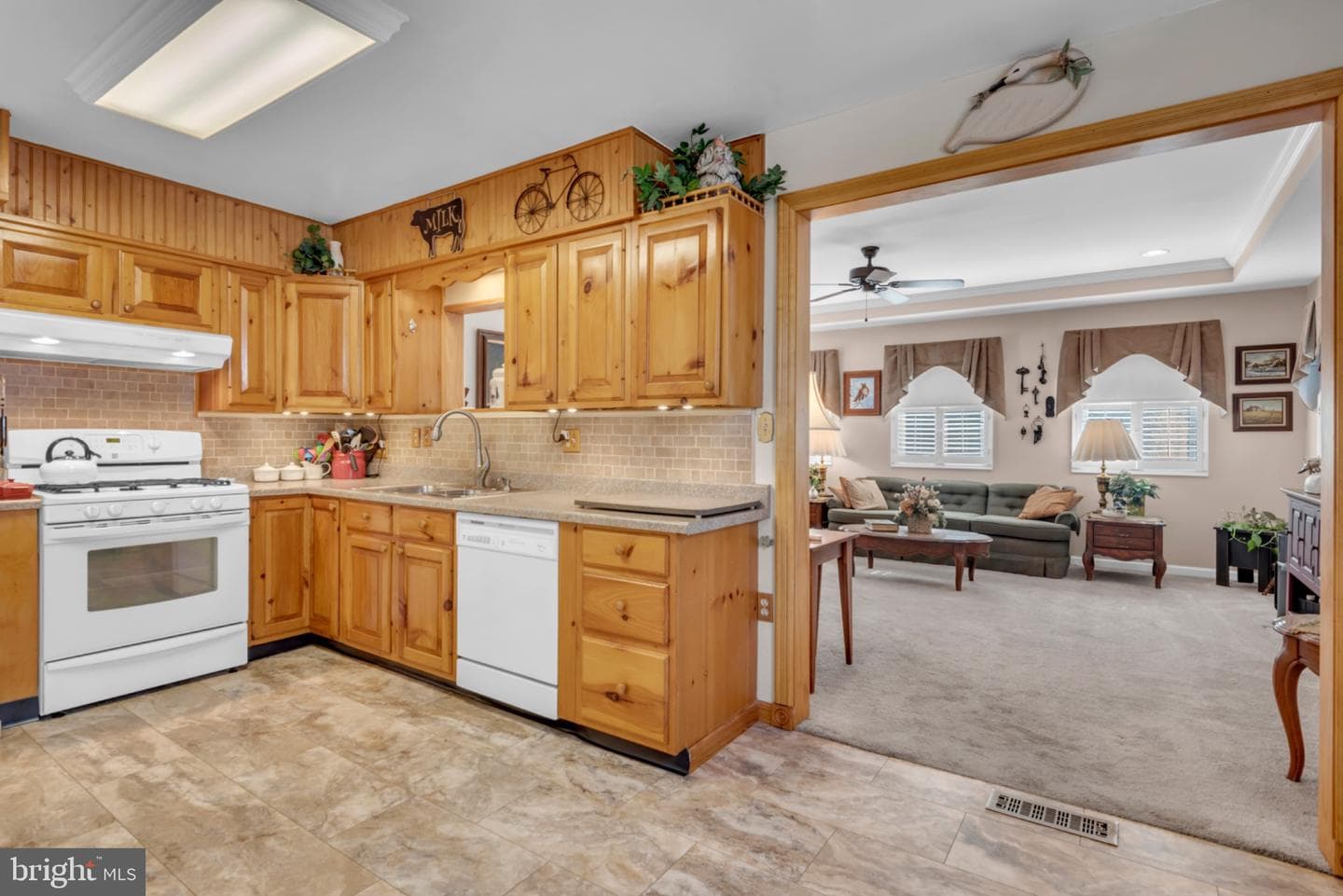 103 Janelin Drive photo 12
