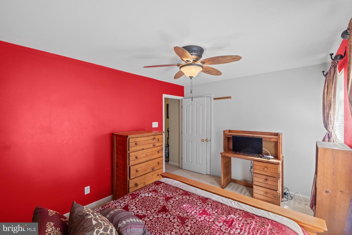 112 Farmbrook Lane photo 31