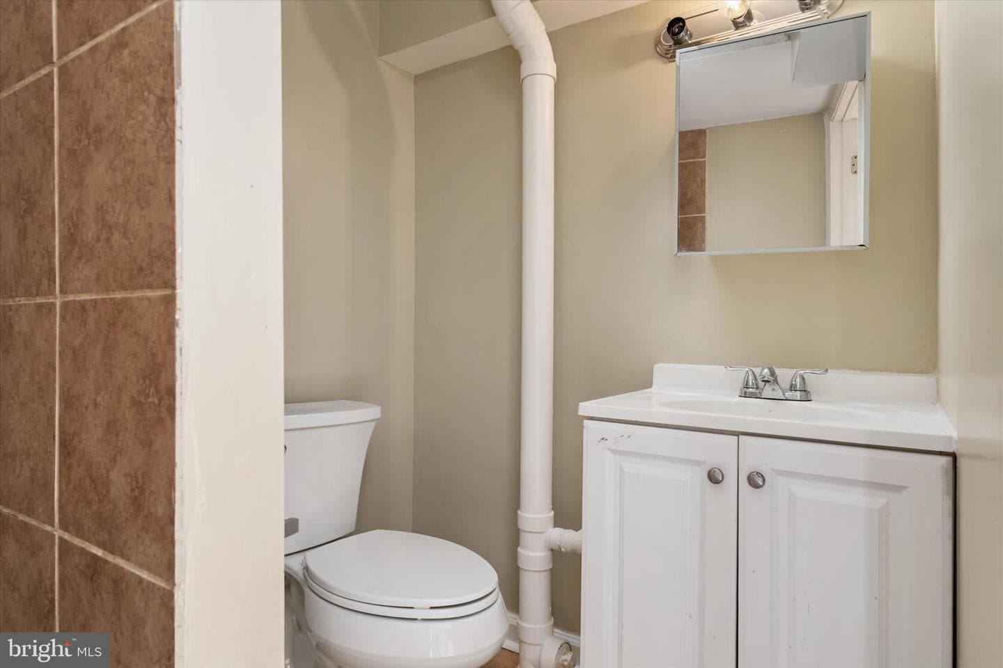 8209 Coatsbridge Court photo 30