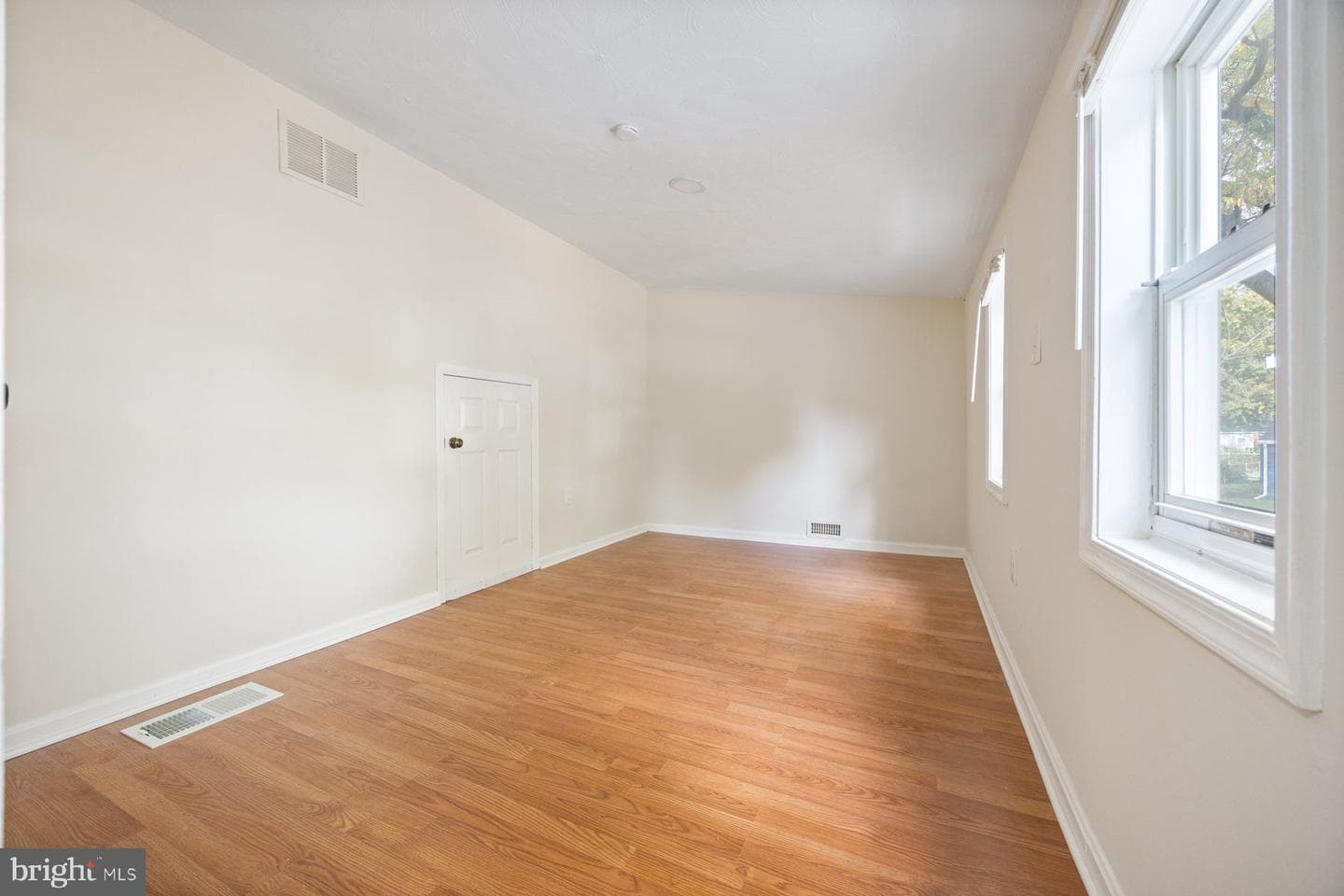 1731 Saunders Way photo 29