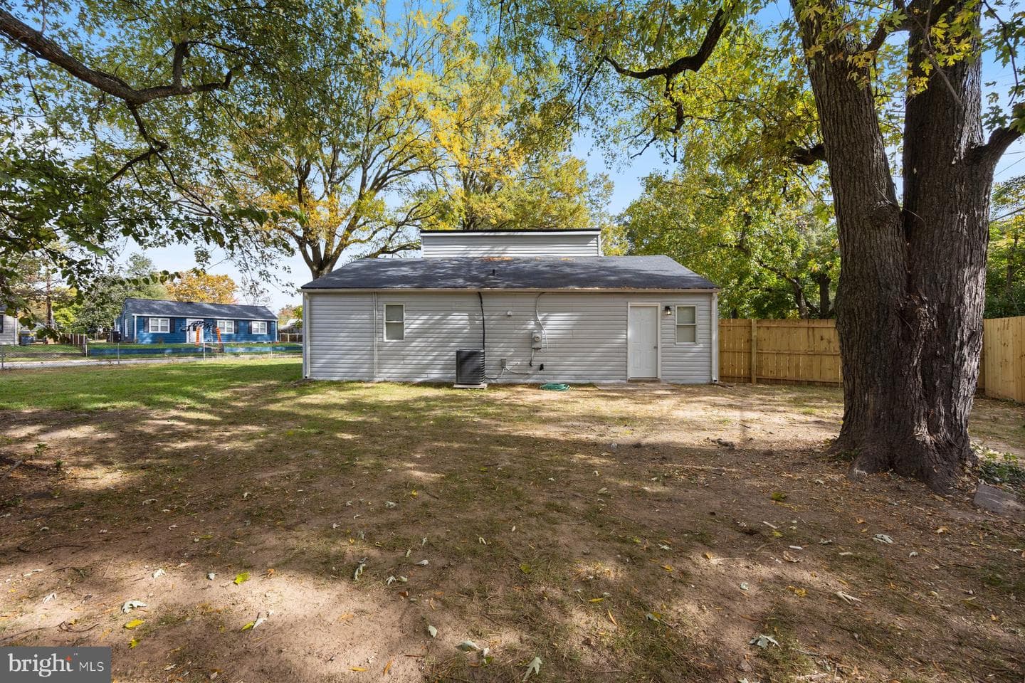 1731 Saunders Way photo 34