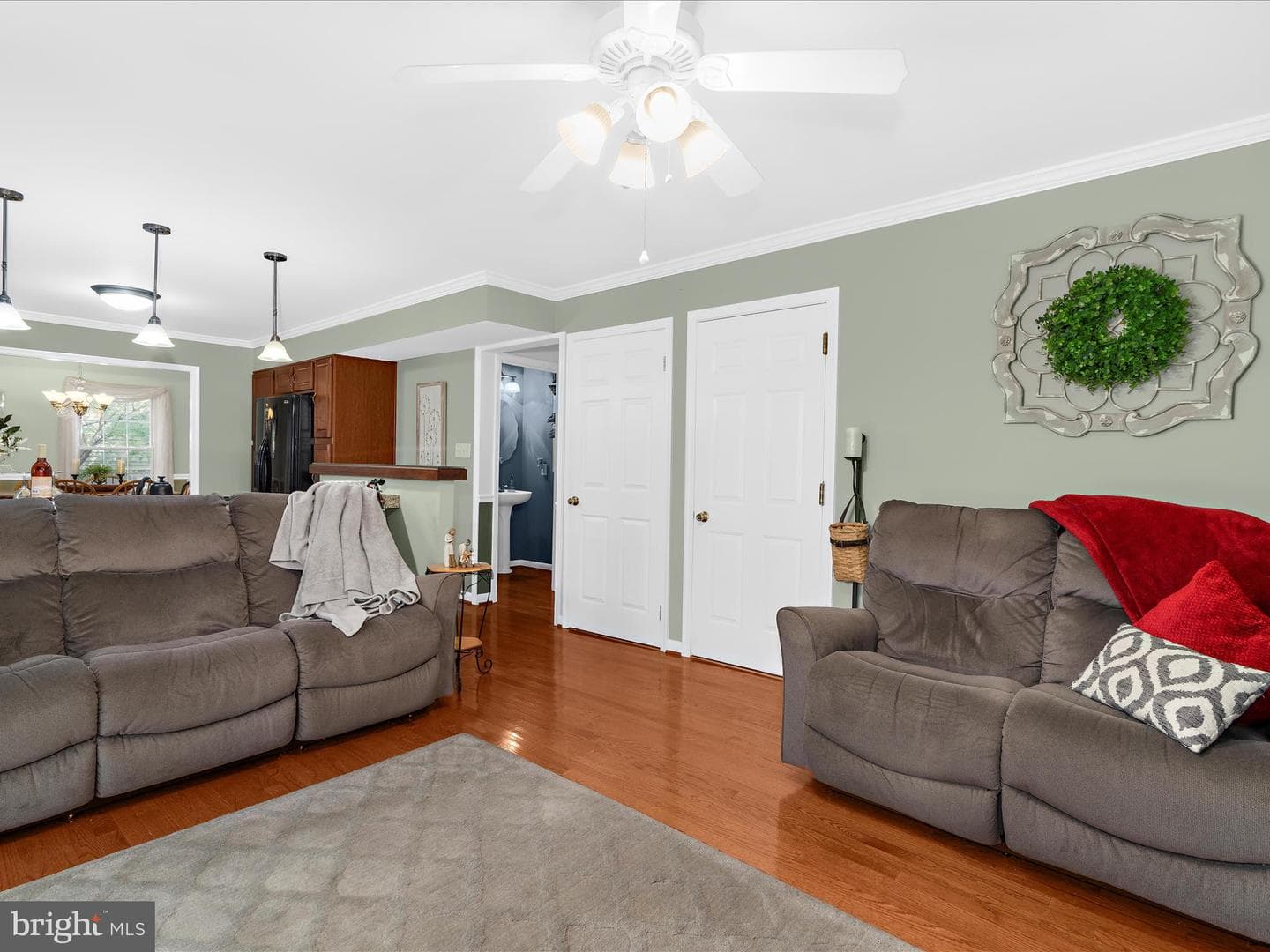 490 Derby Court photo 16