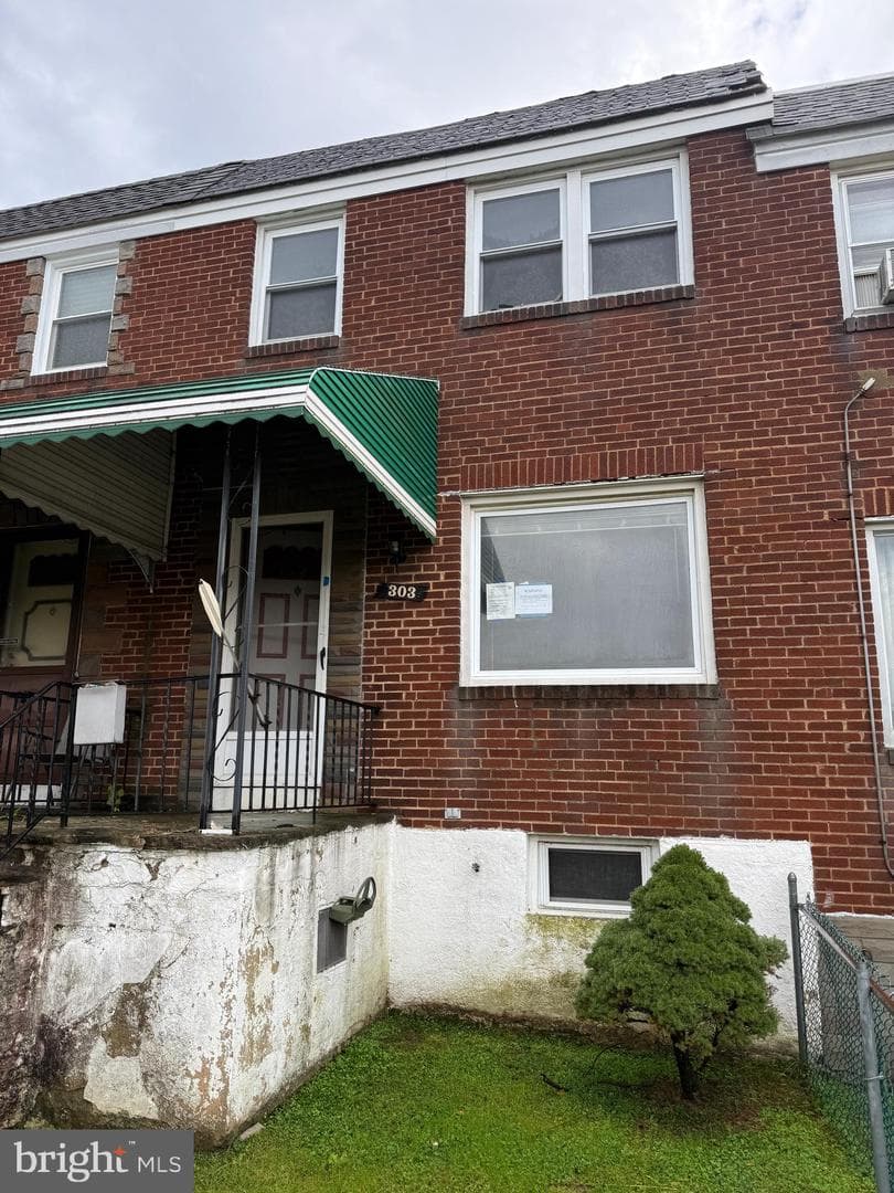 303 Arden Road W photo 3