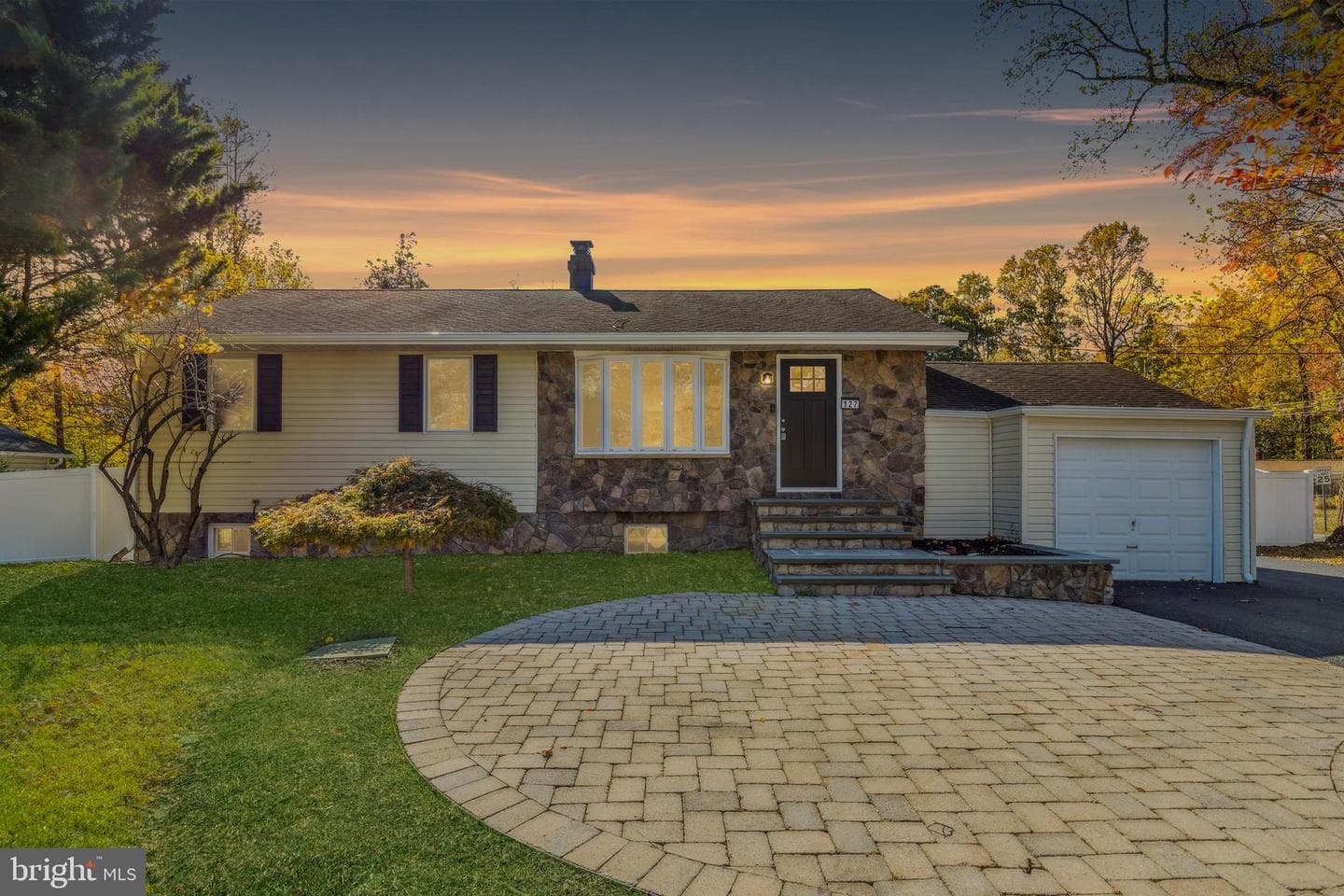 127 Duval Lane