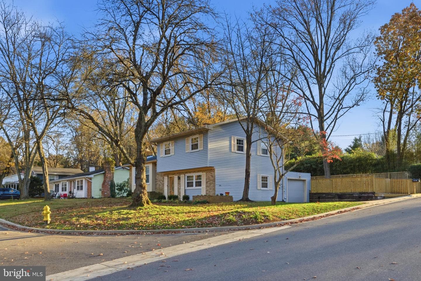 19 Roe Lane photo 2
