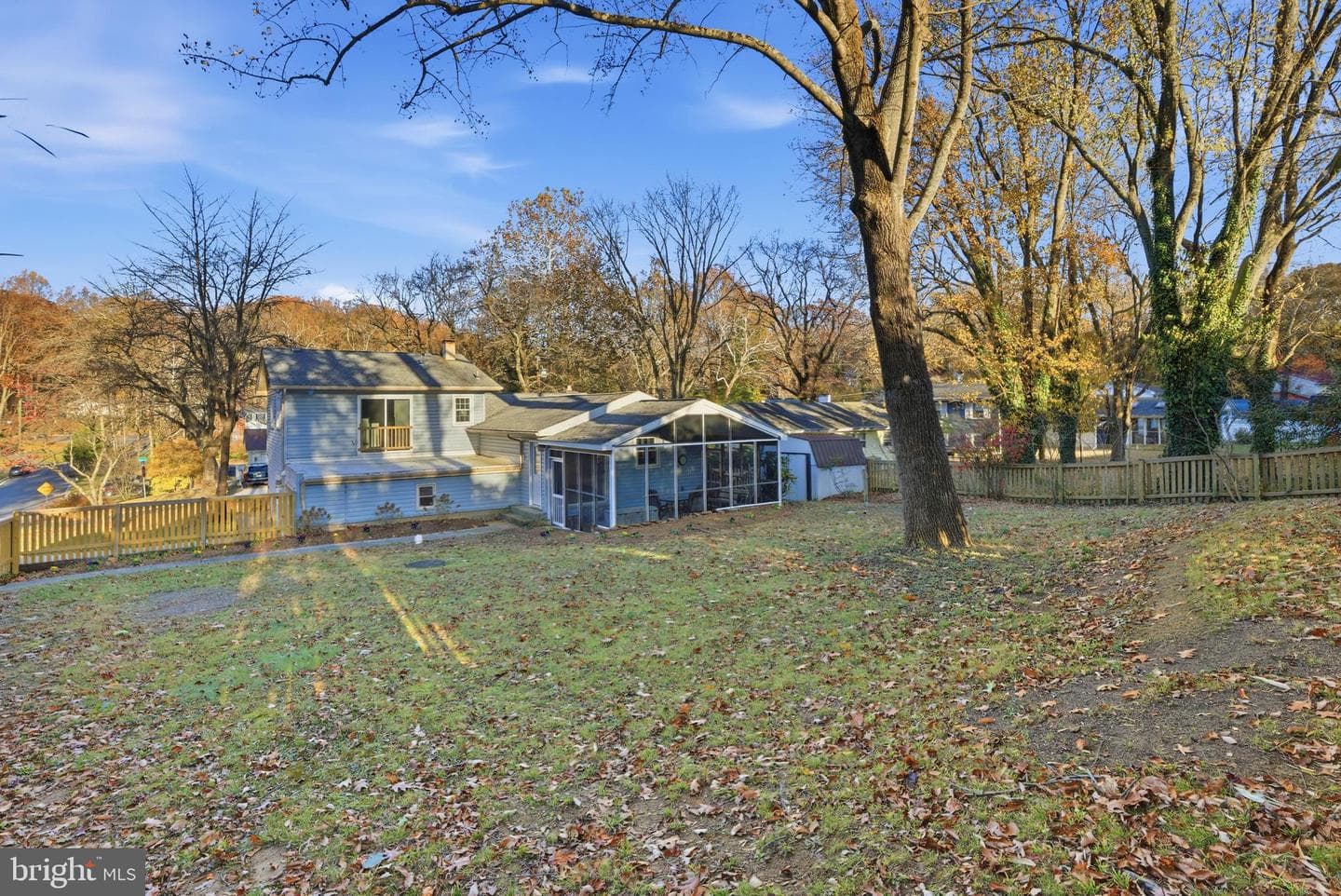 19 Roe Lane photo 31