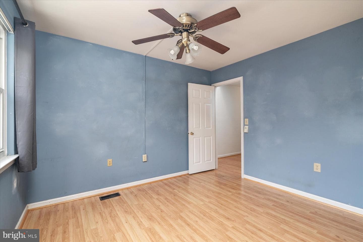 2359 Putnam Lane photo 19